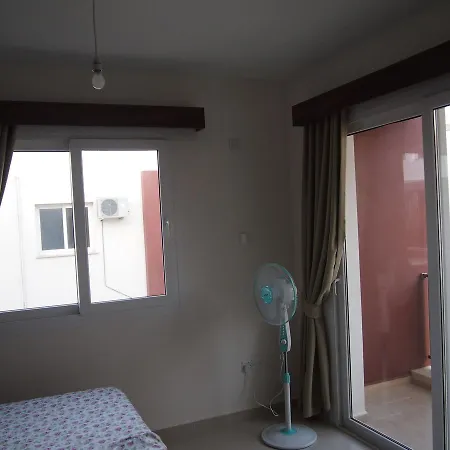 Near Long Beach Apartament